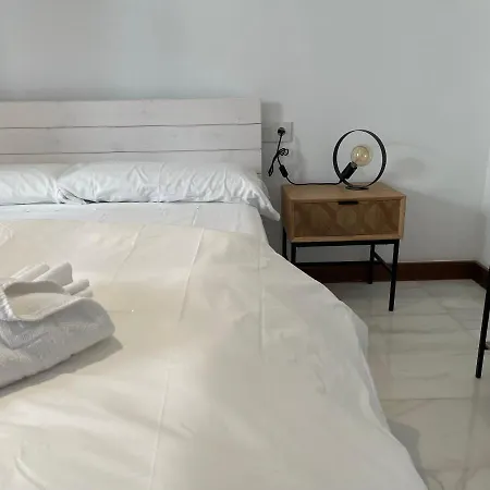 Apartamento La Casa De La Escalera 2 *